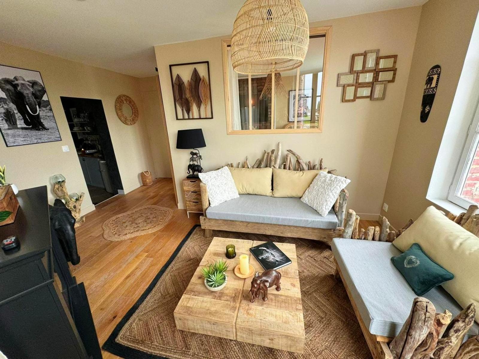 Duplex Safari Jusqu'A 4 Personnes, Spa, Cinema Et Lit Sous Les Arbres, Day Use, 10 Min Centre Amiens Exteriör bild